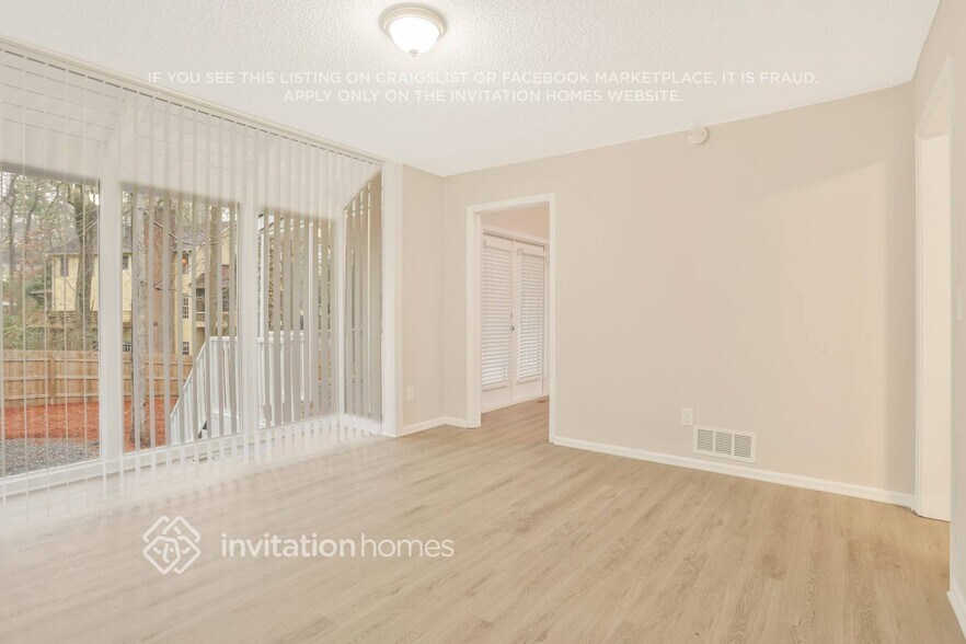 Building Photo - 310 Homestead Cir NW