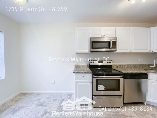 Building Photo - 1719 N Troy St