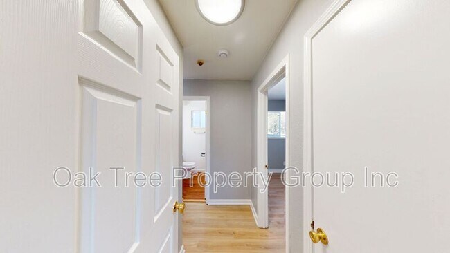 Building Photo - 625 F St