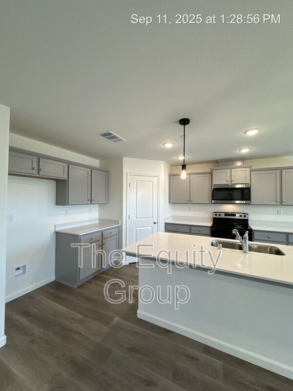 Building Photo - 31101 Rd 70