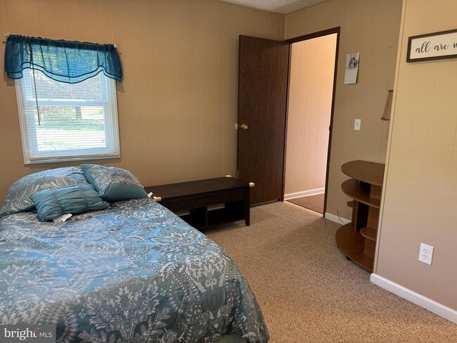 Building Photo - 1433 Hoppa Rd