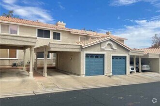 Building Photo - 2220 Camel Mesa Dr