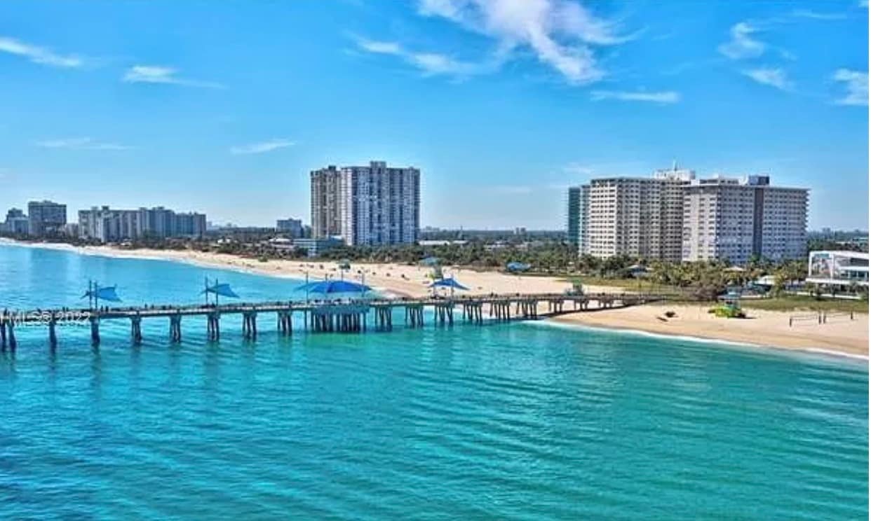 Building Photo - 3221 NE 7th St