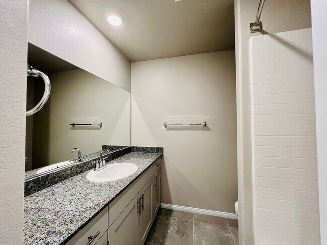 Building Photo - 4 Bedroom Home in Southern Highlands