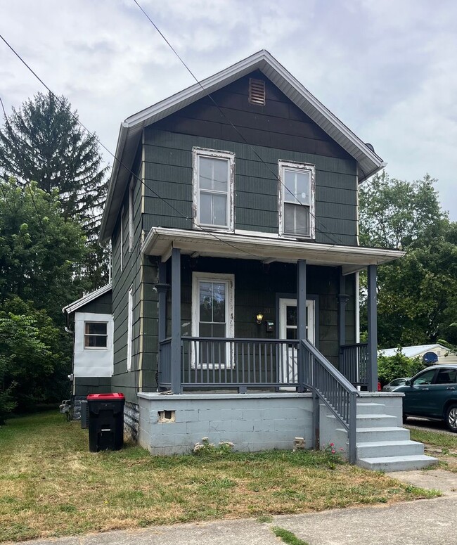 Primary Photo - 2 Story Home