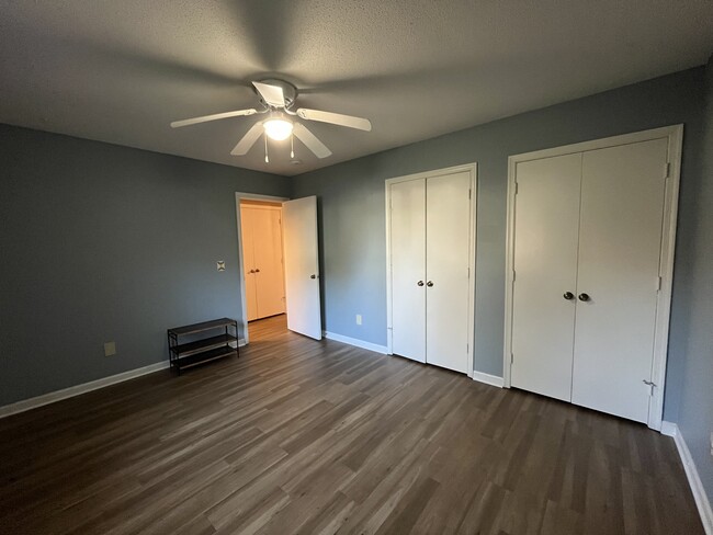 Building Photo - 12 Poppy Trail