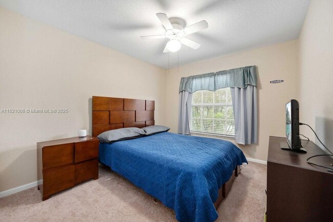 Building Photo - 7841 Jewelwood Dr
