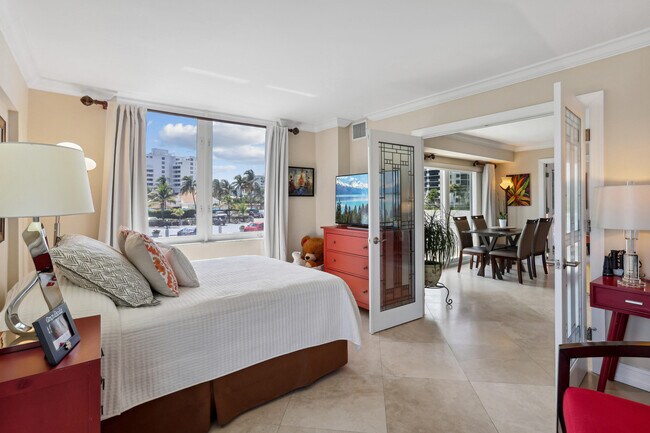 Building Photo - 3301 S Ocean Blvd