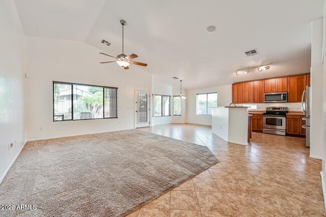 Building Photo - 7809 S 20th Ln