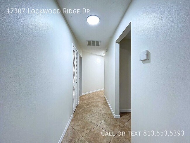 Building Photo - 17307 Lockwood Ridge Dr