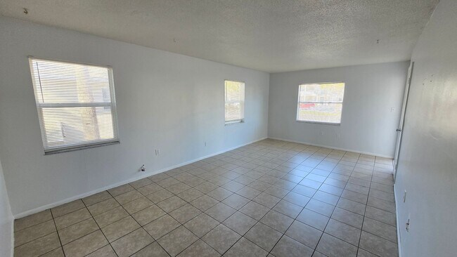 Building Photo - 2216 Flamingo Blvd