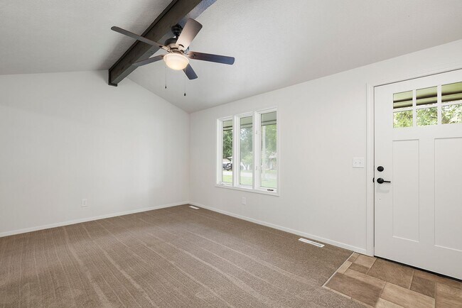Building Photo - Charming Updated Home with 1-Car Garage, Fenced Backyard & Modern Finishes