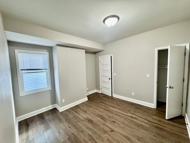 Building Photo - 4725 Southern Pkwy