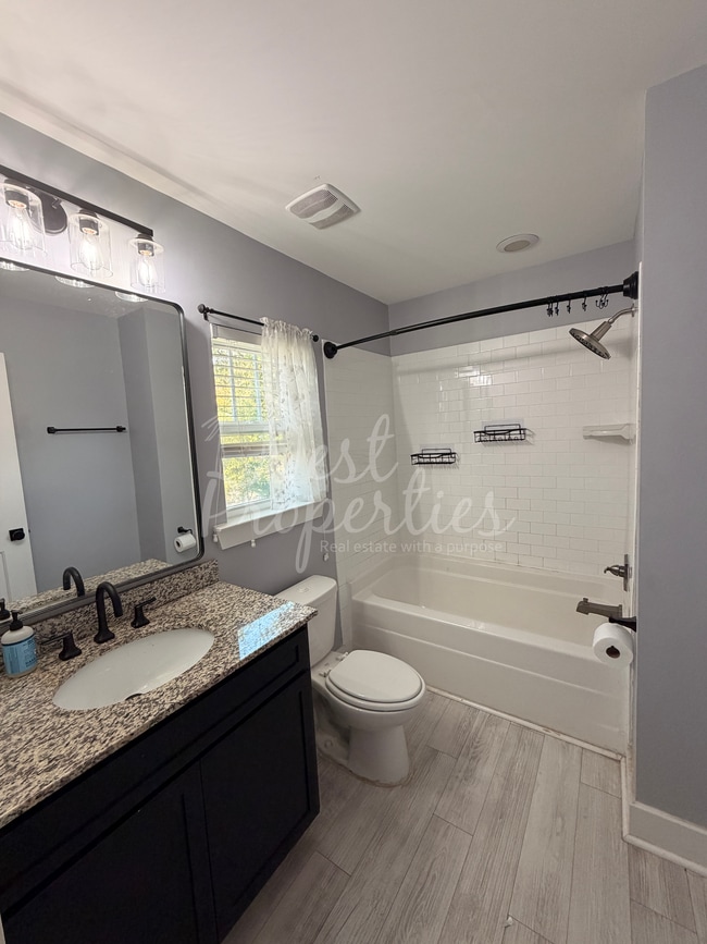 Building Photo - 2532 Washington St