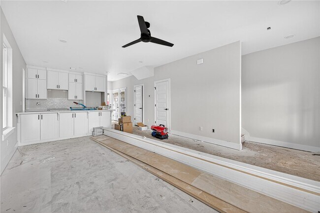 Building Photo - 1453 S Yampa Bnd