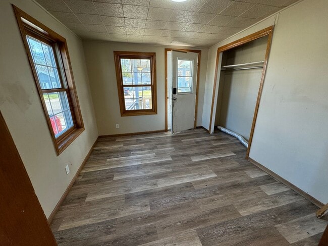 Building Photo - 3 Bed 2 Bath Single Family Home in Antigo