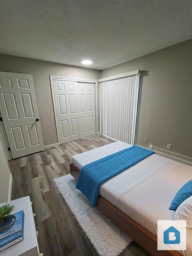 Building Photo - 4502 Picturesque Cir