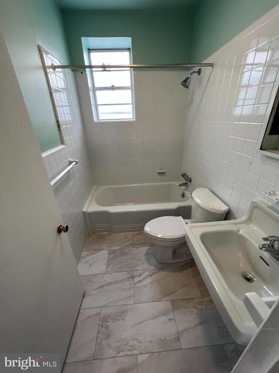 Building Photo - 30 W Abington Ave