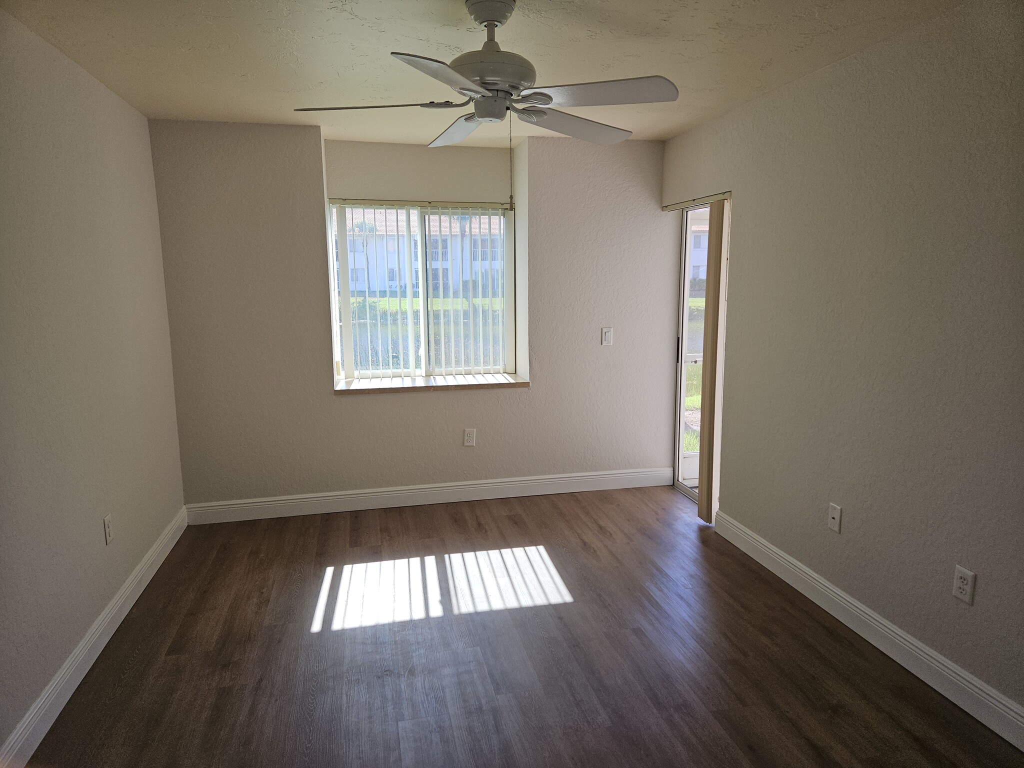 Building Photo - 4358 Madeira Ct