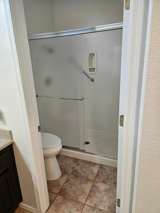 Building Photo - 2513 Maddington Dr