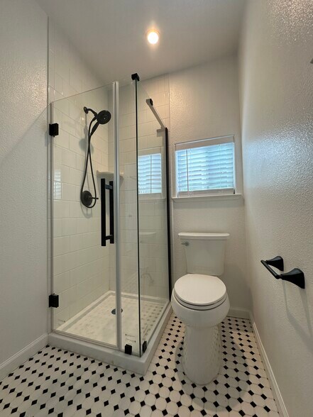 Building Photo - 124 Los Gatos Blvd