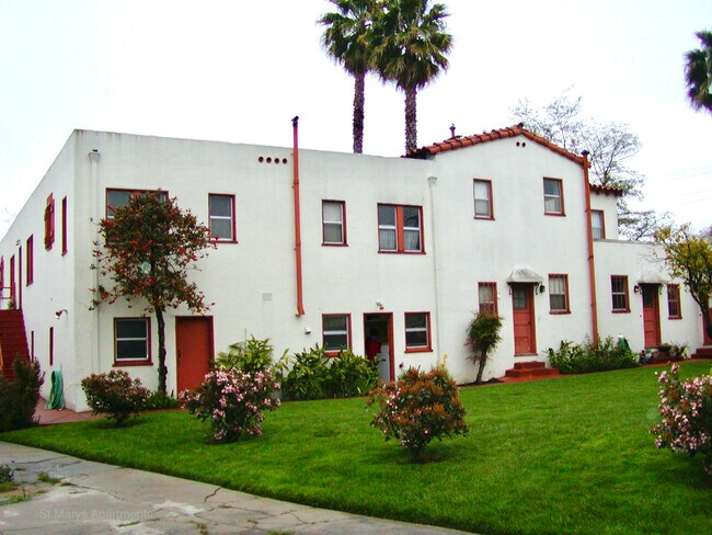 Building Photo - 682 Dutton Ave
