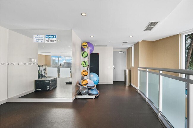 Building Photo - 60 SW 13th St