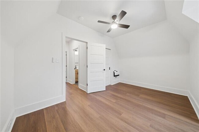 Building Photo - 1020 Jancey St