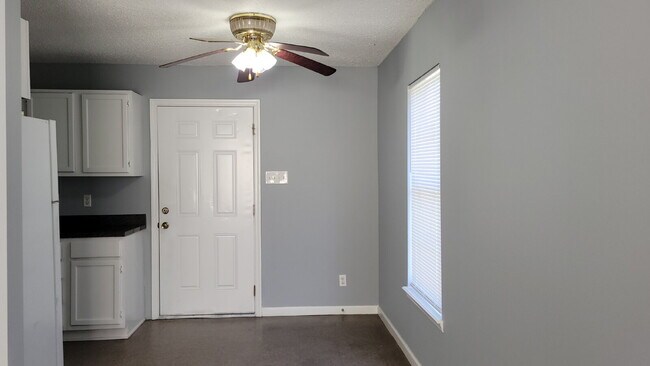Building Photo - Section 8 Accepted!!!  "3-Bed Retreat on M...