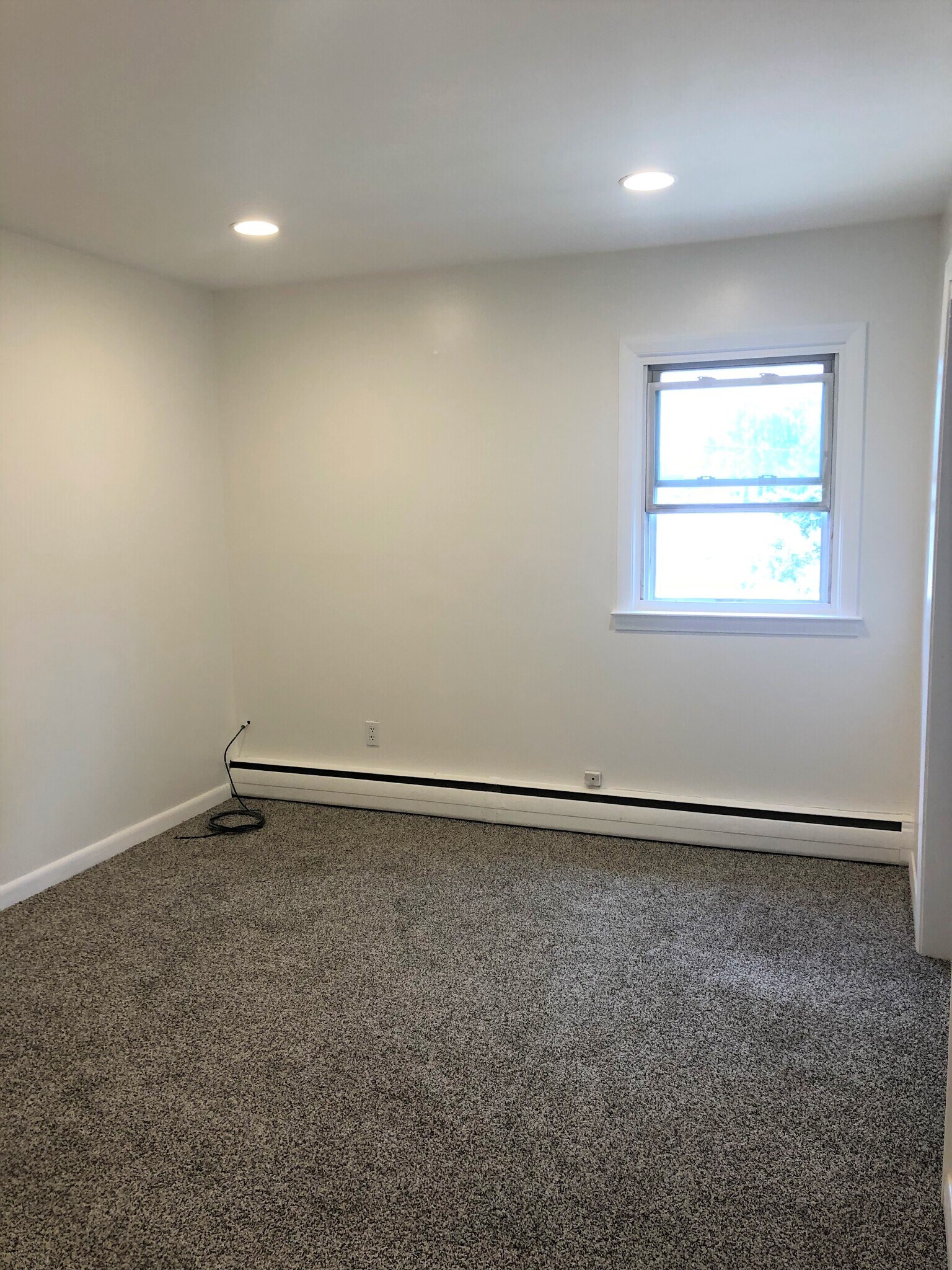 Building Photo - 67 Bertolotto Ave