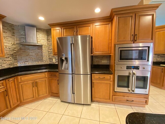 Building Photo - 288 Coral Way W