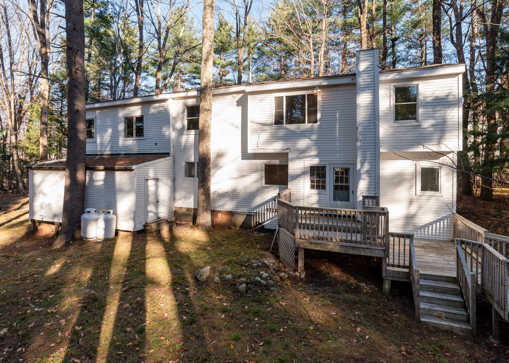 Building Photo - 8 Western Ave