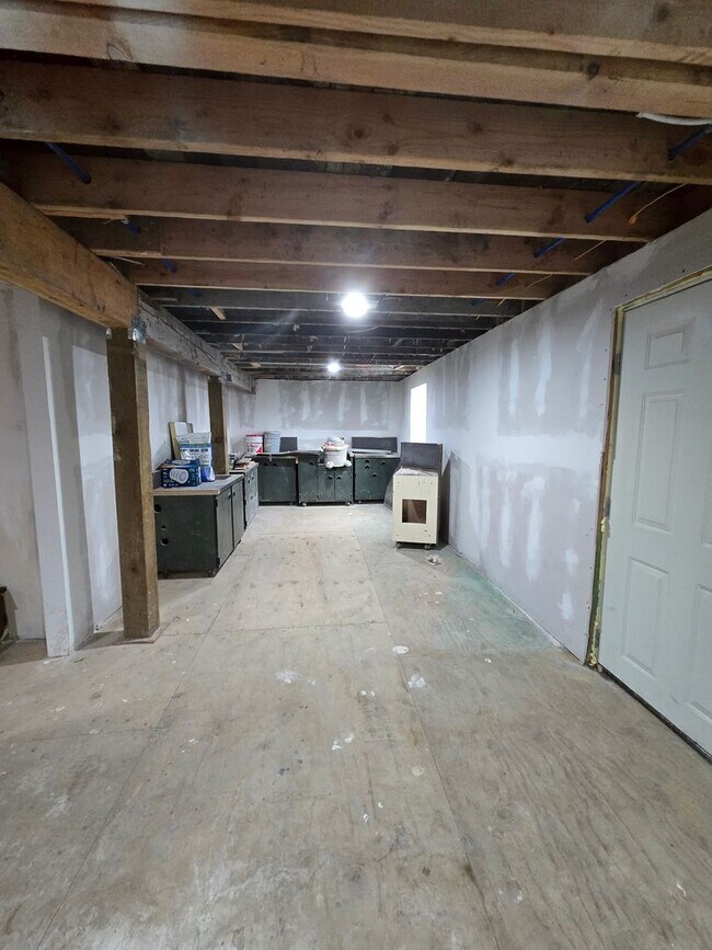 Building Photo - Aberdeen - 3 bedroom, 2 bath remodeled home for RENT!