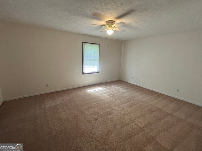 Building Photo - 415 Lexington Heights