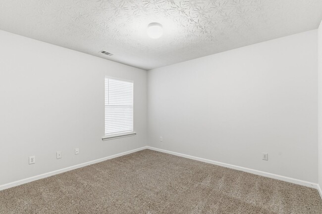 Building Photo - !!!MOVE-IN SPECIAL!!! Enjoy $1,200 FREE RENT when you lease with us! Apply today before this offe...