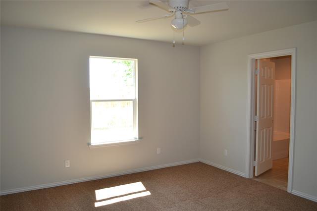 Building Photo - 3013 N Hickory St