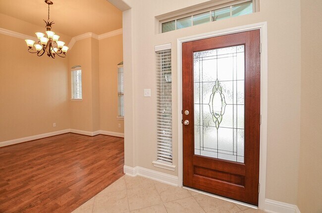 Building Photo - 27515 Huggins Crest Ct