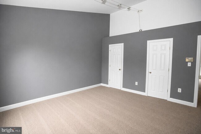 Building Photo - 2218 Mears Ln
