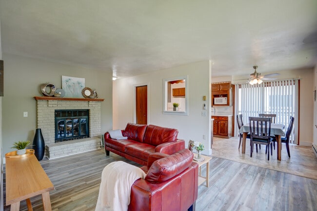 Building Photo - 42 Park Heights Court