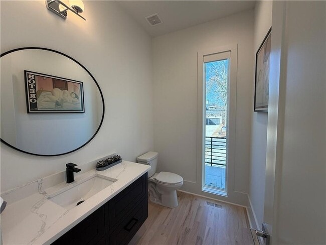 Building Photo - 2385 Nesbitt Dr NE