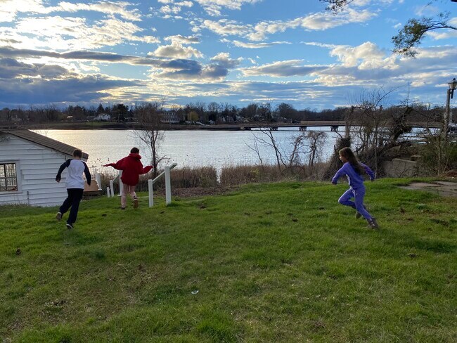 Building Photo - 62 Shrewsbury Ave