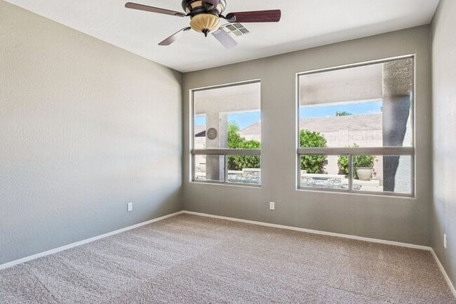 Building Photo - Beautiful 4 bedroom three bath home!