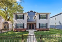 Building Photo - Main St Townhomes