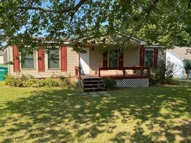 Building Photo - 15 Woodmoss Cv