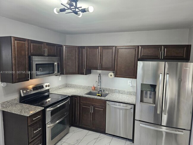 Building Photo - 9362 SW 168th St