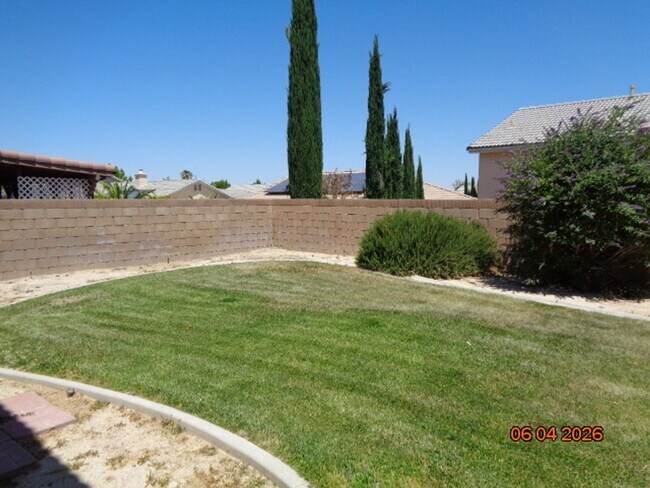 Building Photo - Gorgeous 2 Story built in 2003 with 2743 sq. ft.