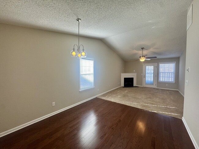 Building Photo - 1653 Summerwoods Cir