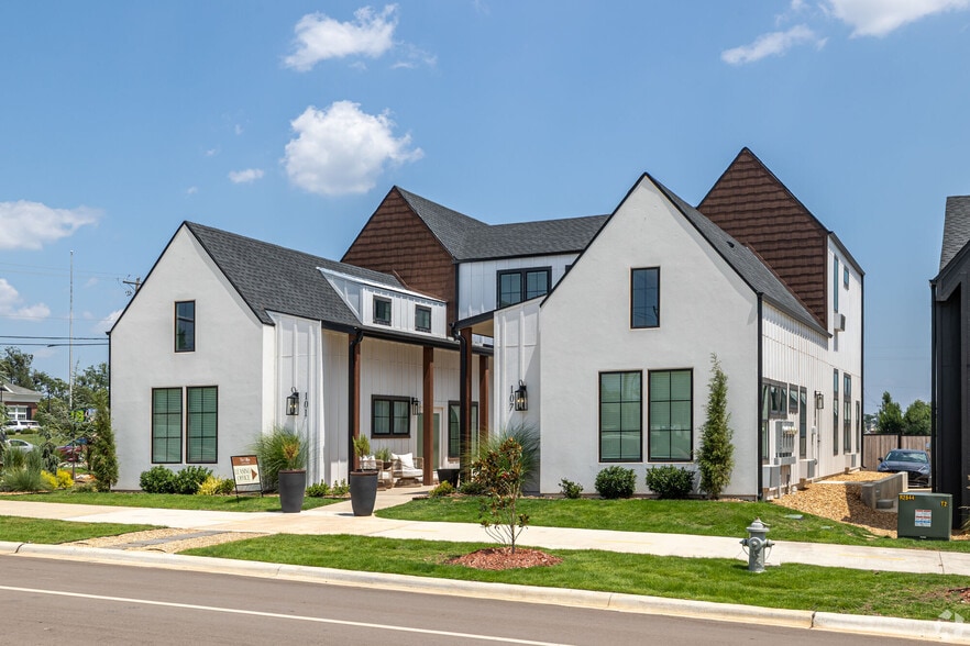 Primary Photo - The Villas on Turtle Creek