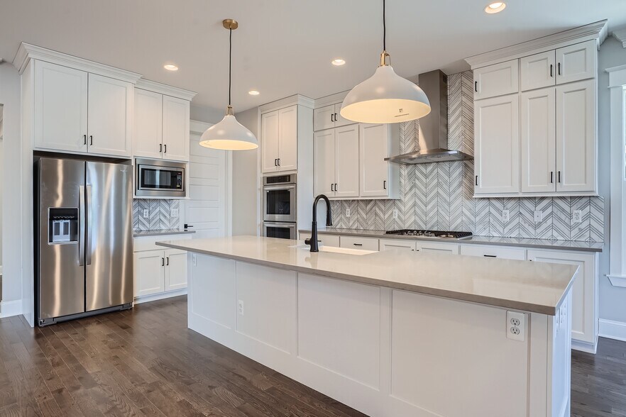 Building Photo - 21235 E 61st Dr