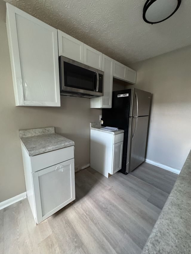 Building Photo - 4 Bryant Ln